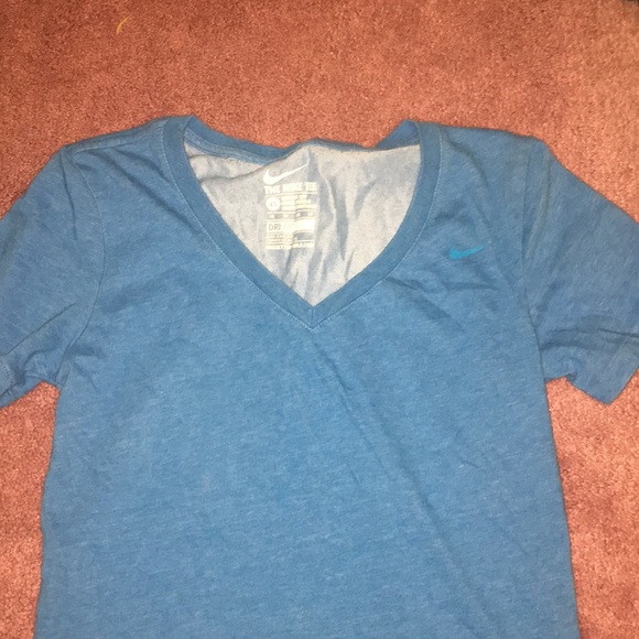 Blue Nike T-Shirt - Picture 1 of 1